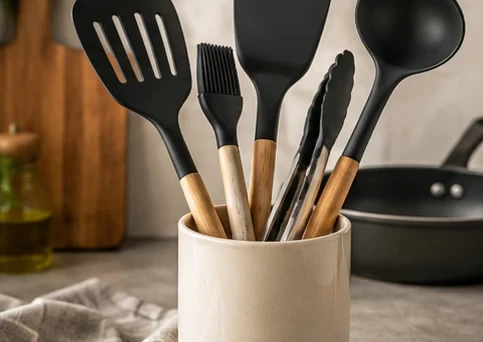 Pfannenhelfer-Set aus Silikon